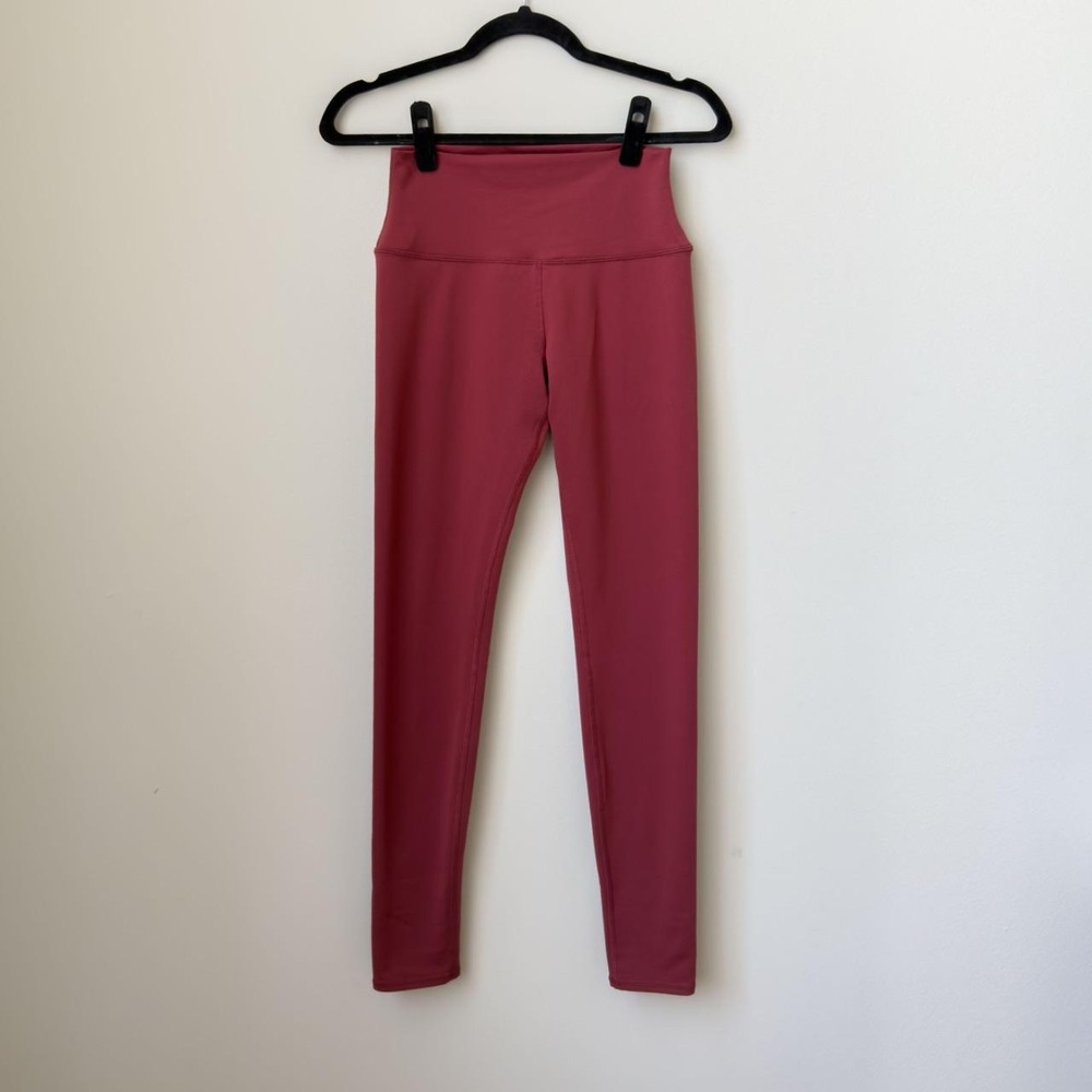 Pilates Yoga Alo Airlift Leggings, 7/8 high-waist size small